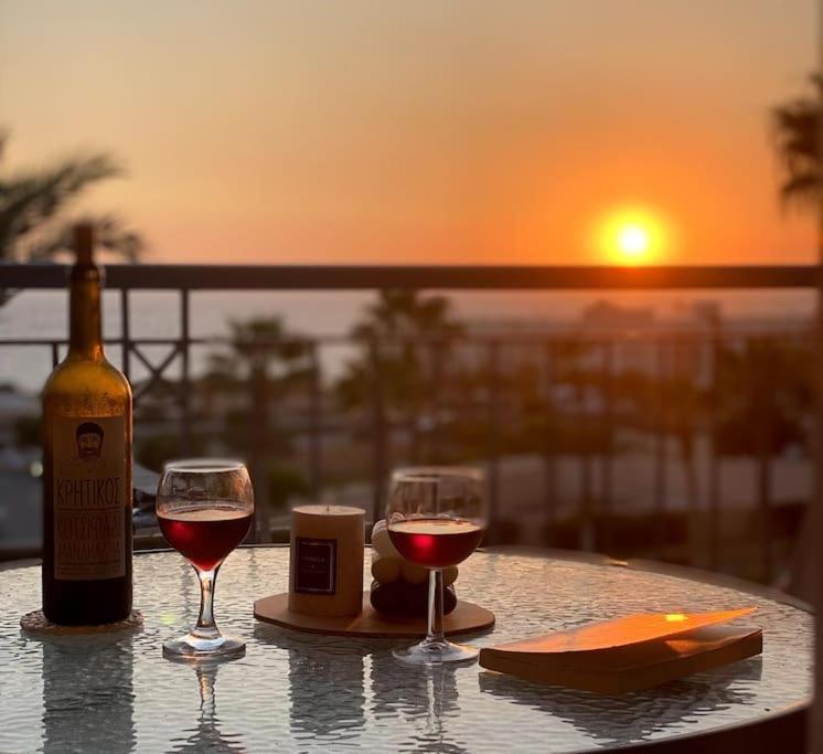 Sunset Kings Palace - Venus Beach